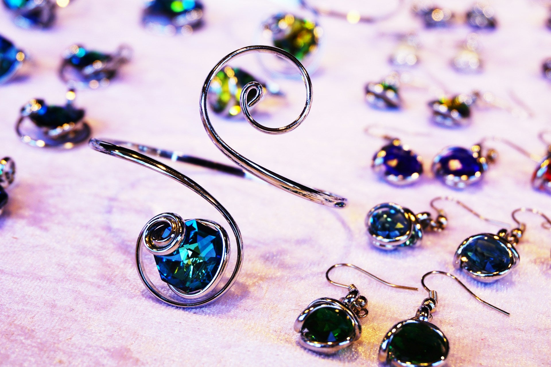 Discover the Beauty and Meaning of Birthstone Jewelry
