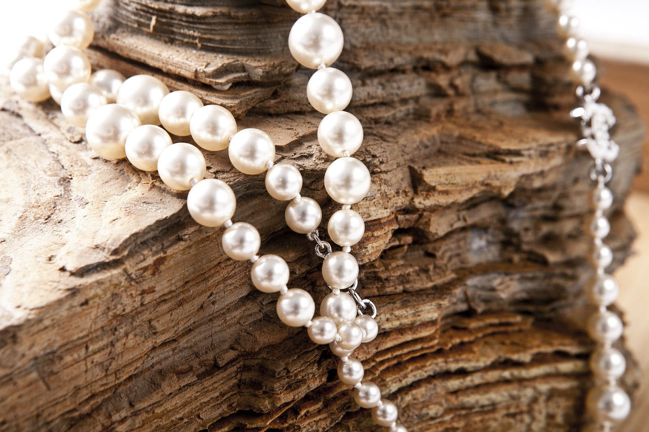 Caring for Your Natural Pearl Jewelry: Tips and Tricks for 2024
