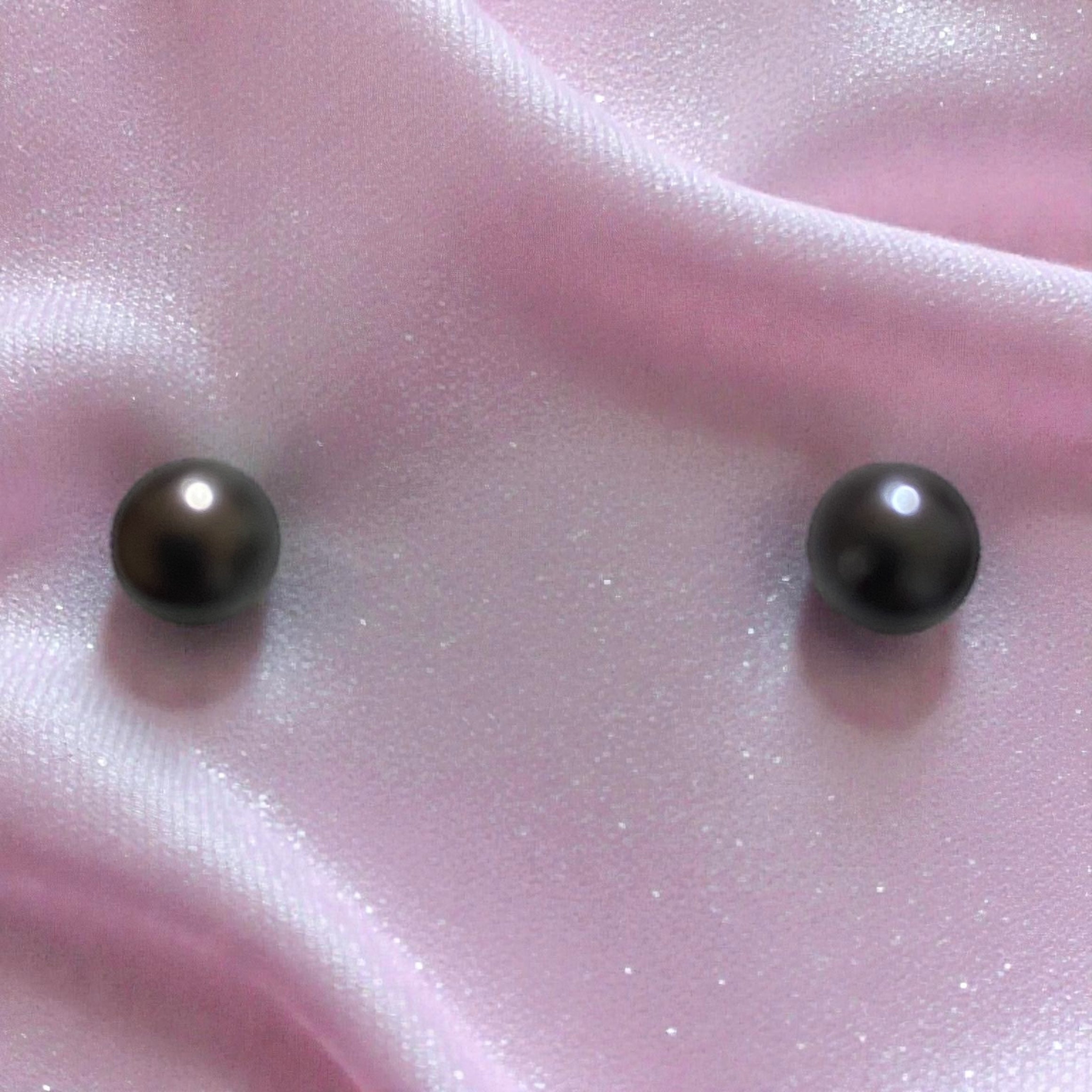 5.5mm Cultured Freshwater Pearl Earrings