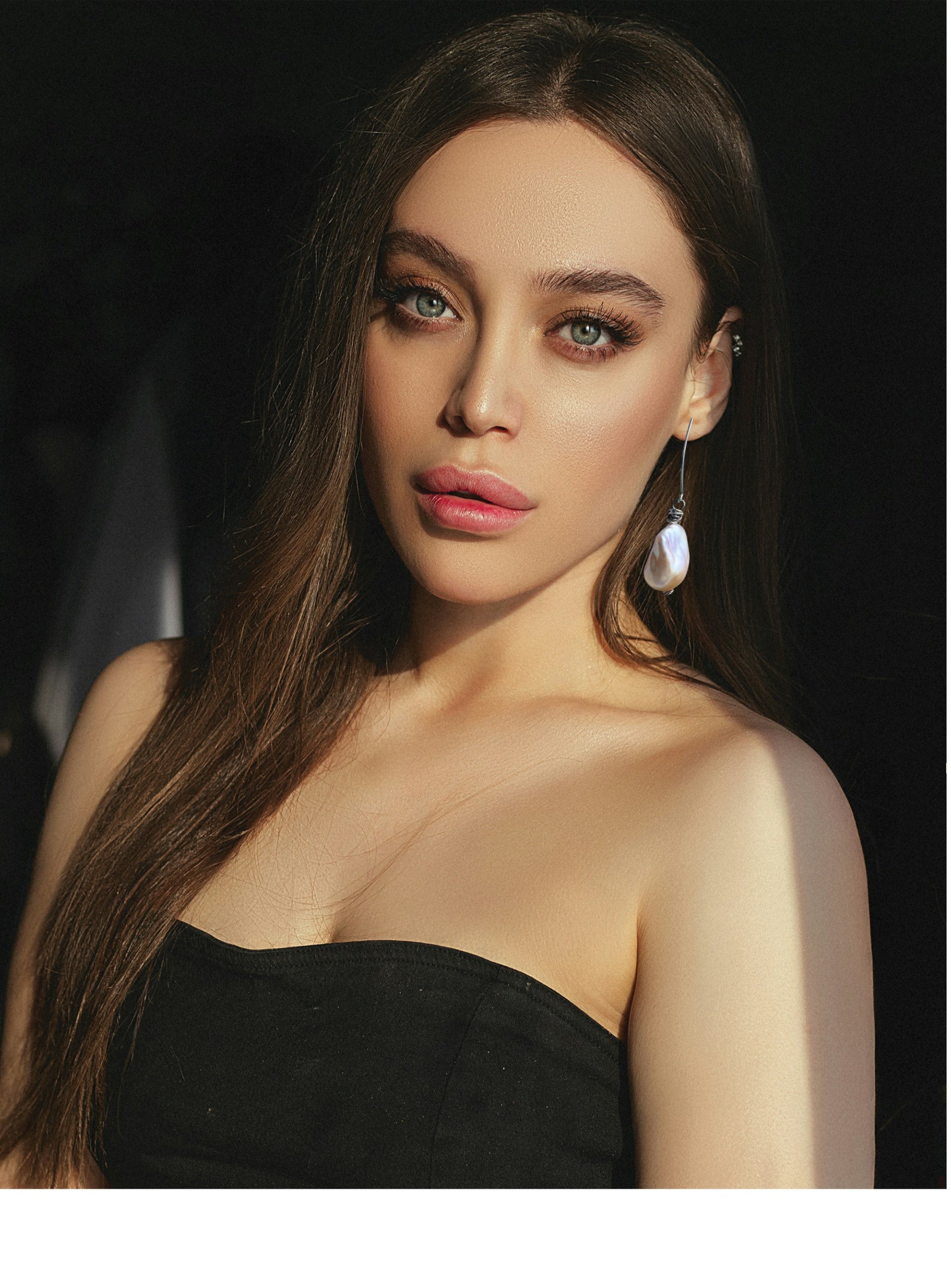 Handcrafted Cultured Freshwater Baroque Natural Pearl Earrings (Sterling Silver or 14K Gold-filled)