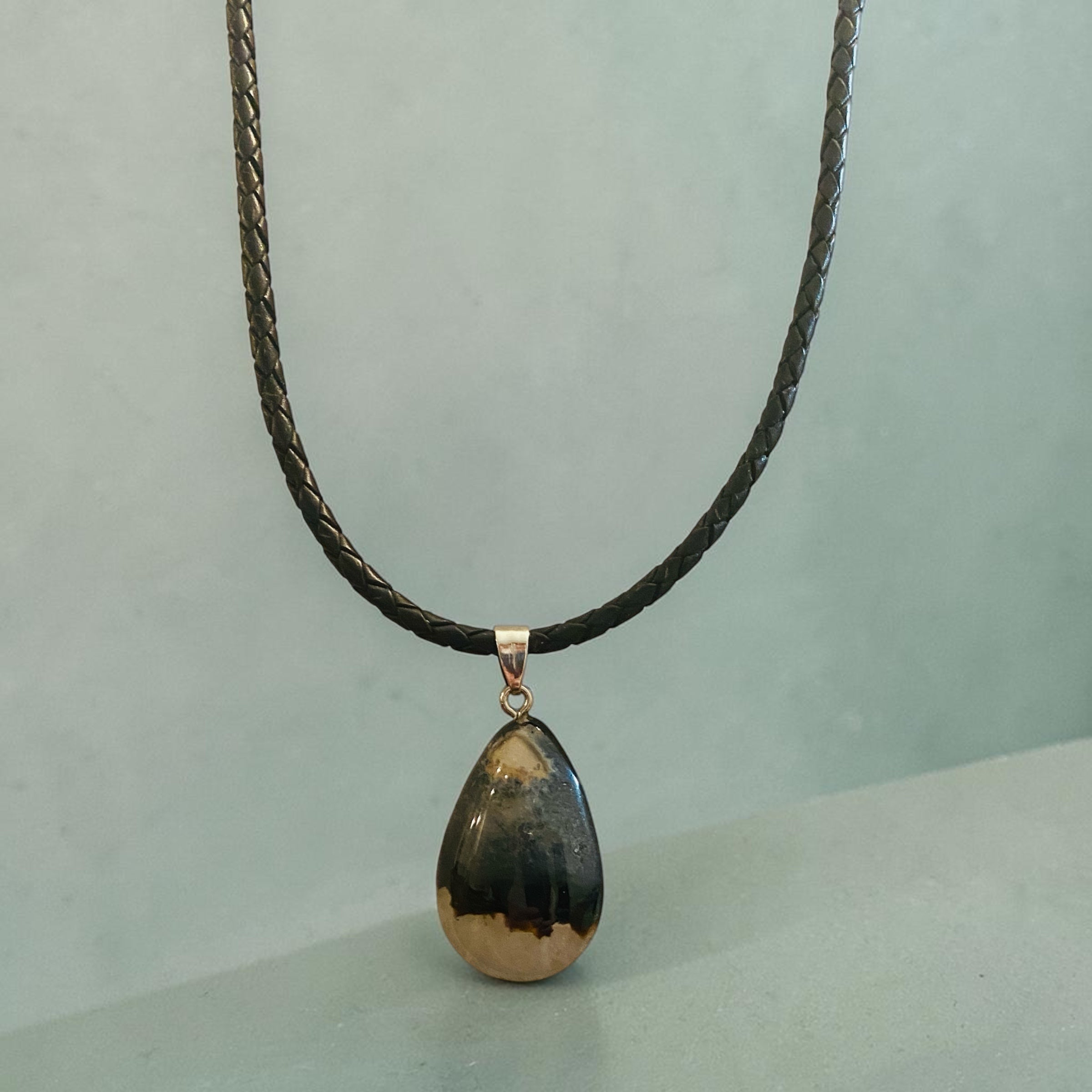 Black and White Agate Teardrop Men’s Leather Necklace