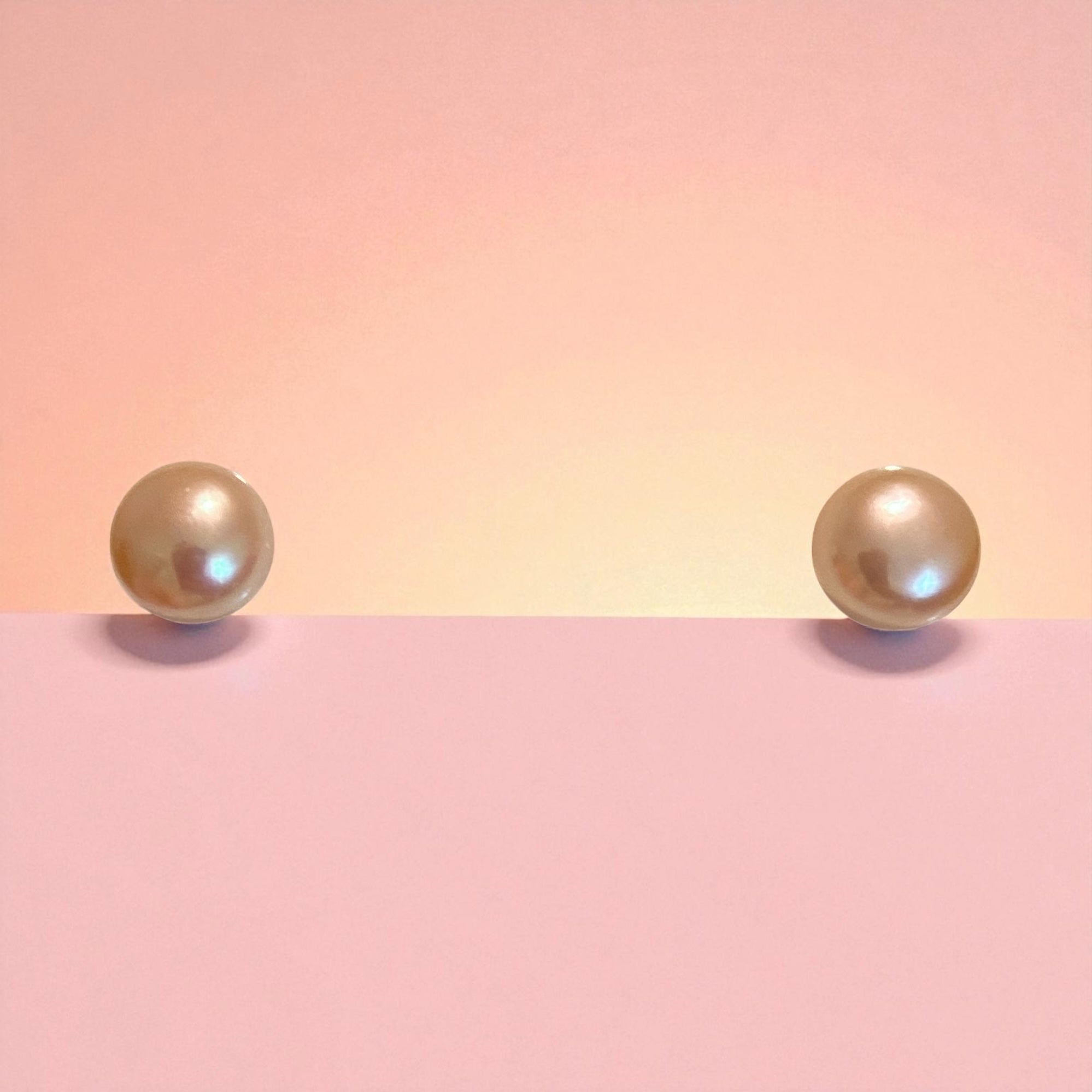 Lilac cultured freshwater pearls