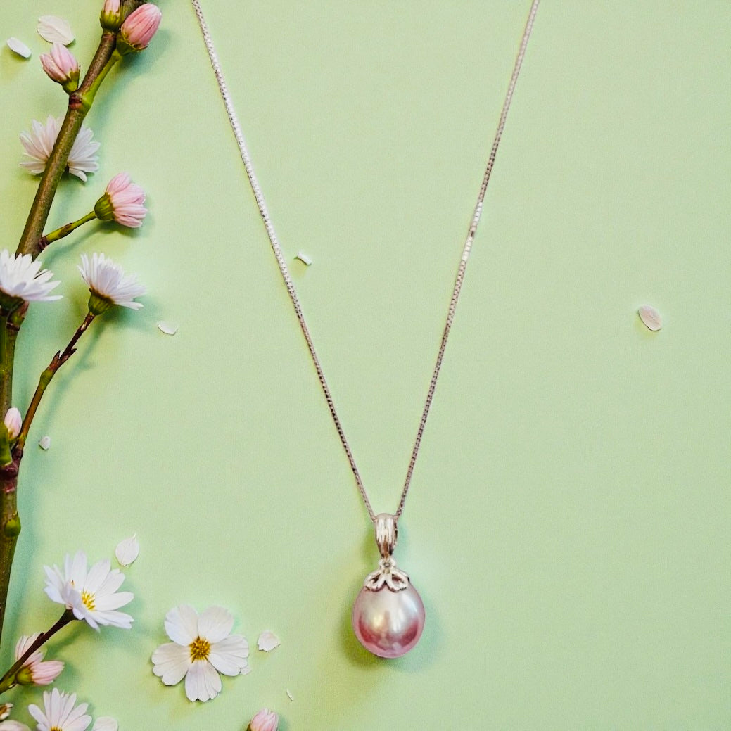 Cultured Kasumiga Pearl Pendant Necklace – Radiance Born of Nature and Grace