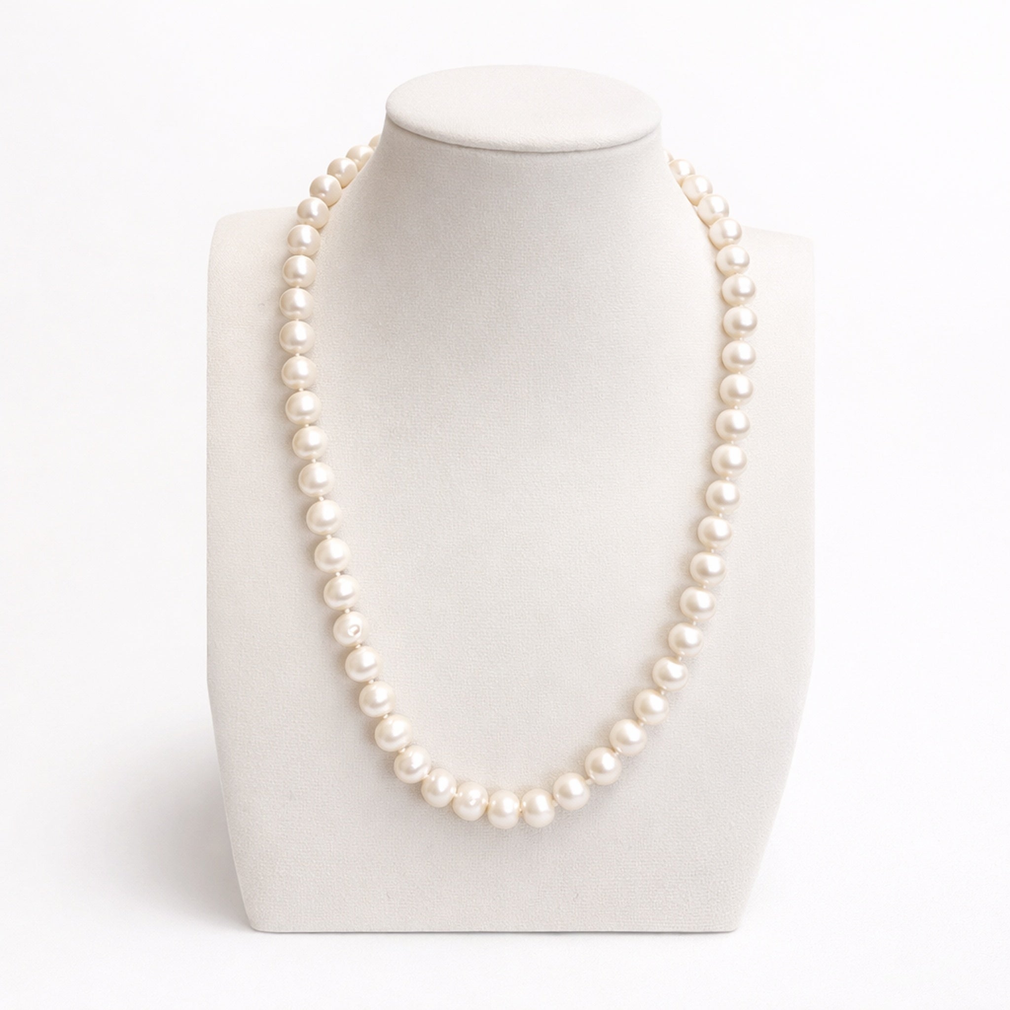 Cream Cultured Freshwater Pearl 18" Necklace (8 - 9 mm)