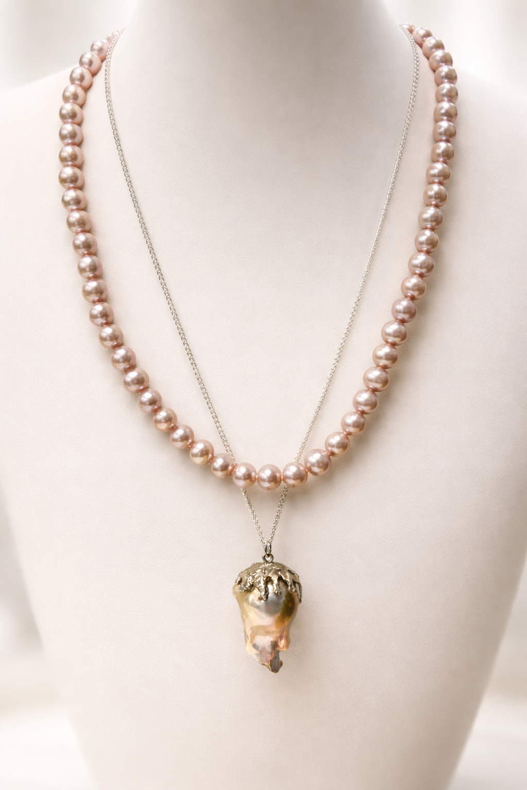 Rosé Champagne Freshwater Pearl Strand (18")