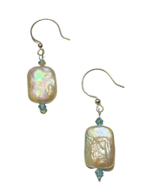 cultured freshwater pearl with swarovski crystal earrings
